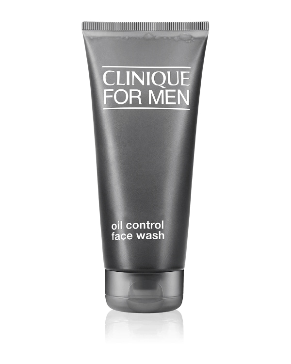 Clinique for Men Yağlanma Karşıtı Yüz Temizleme Jeli, Yağ içermeyen formülü ile normal ve yağlı cilt tiplerini derinlemesine temizler.
